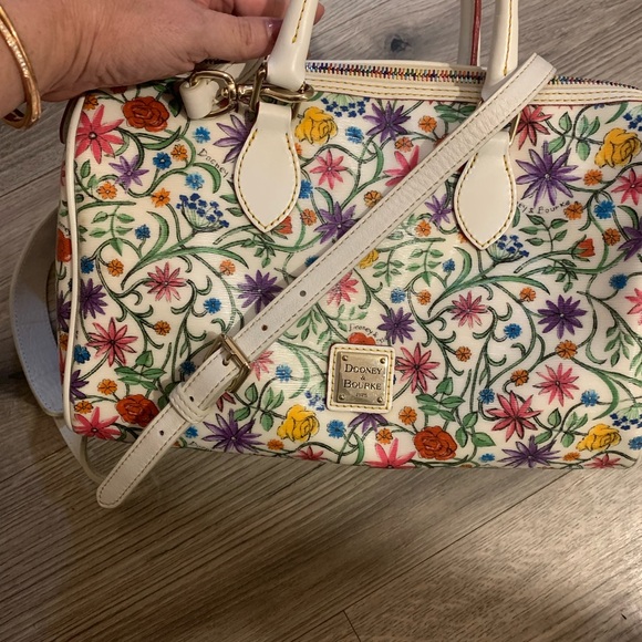 Dooney & Bourke  🌈 Rainbow zip ,Floral Satchel with crossbody strap EUC - Picture 14 of 15